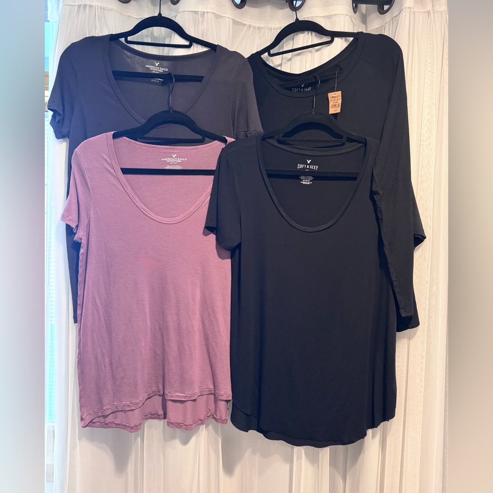 American Eagle Outfitters Blue Relaxed Fit Short Sleeve Tee